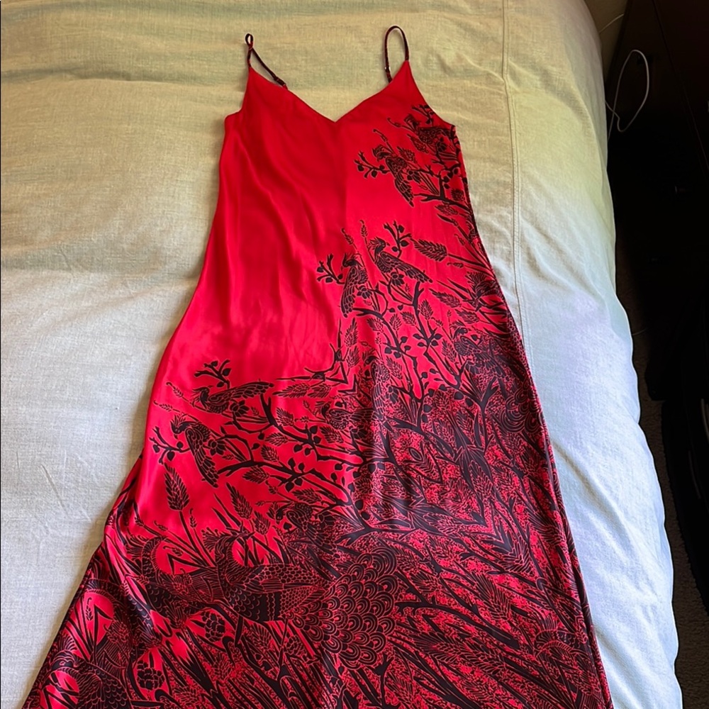 Women’s Satin Natori Nightgown, size small, red & black
